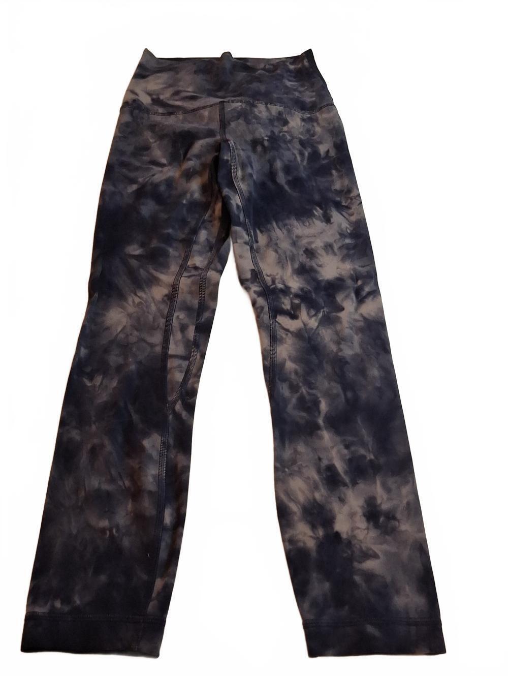 #675 Lululemon Align leggings  size 0